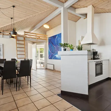 3 Bedroom In Vakantiehuis Sjolund