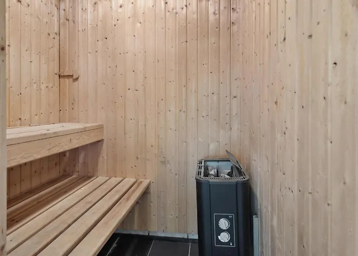 3 Bedroom In * Sjolund