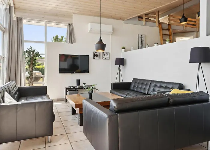 3 Bedroom In *
