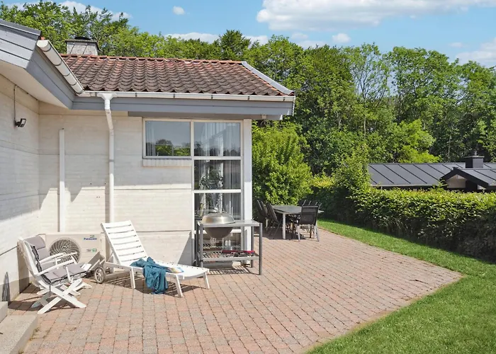 3 Bedroom In Sjolund